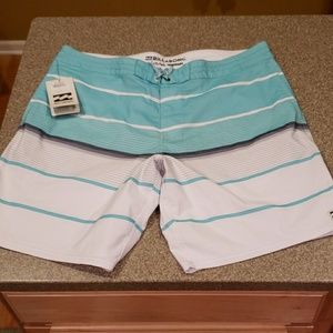 Billabong Men's Classic Lo Tide Boardshort